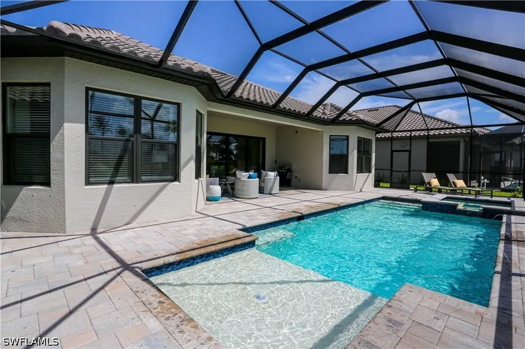 15318 Aprile Street Naples FL 34114