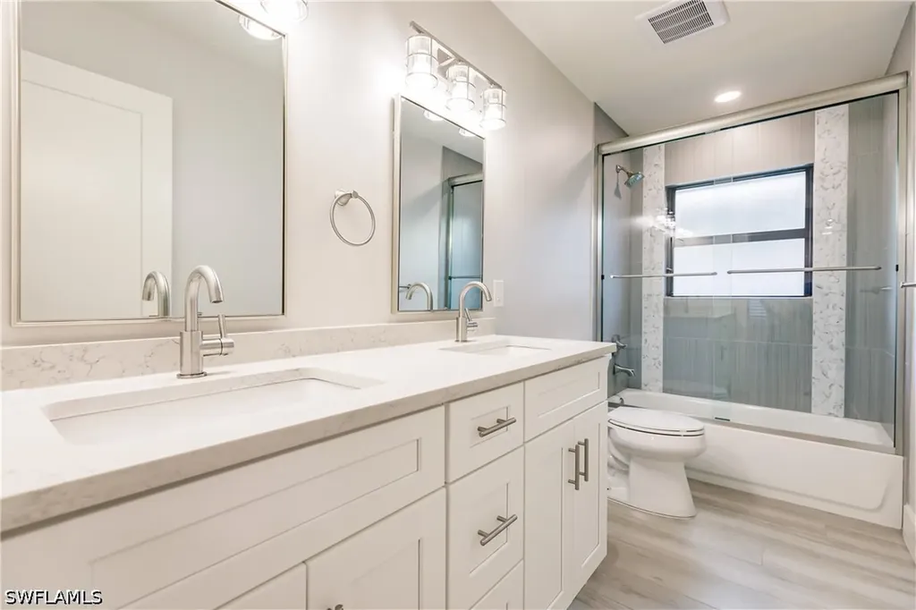 668 104th Avenue N Naples FL 34108