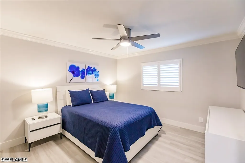 668 104th Avenue N Naples FL 34108