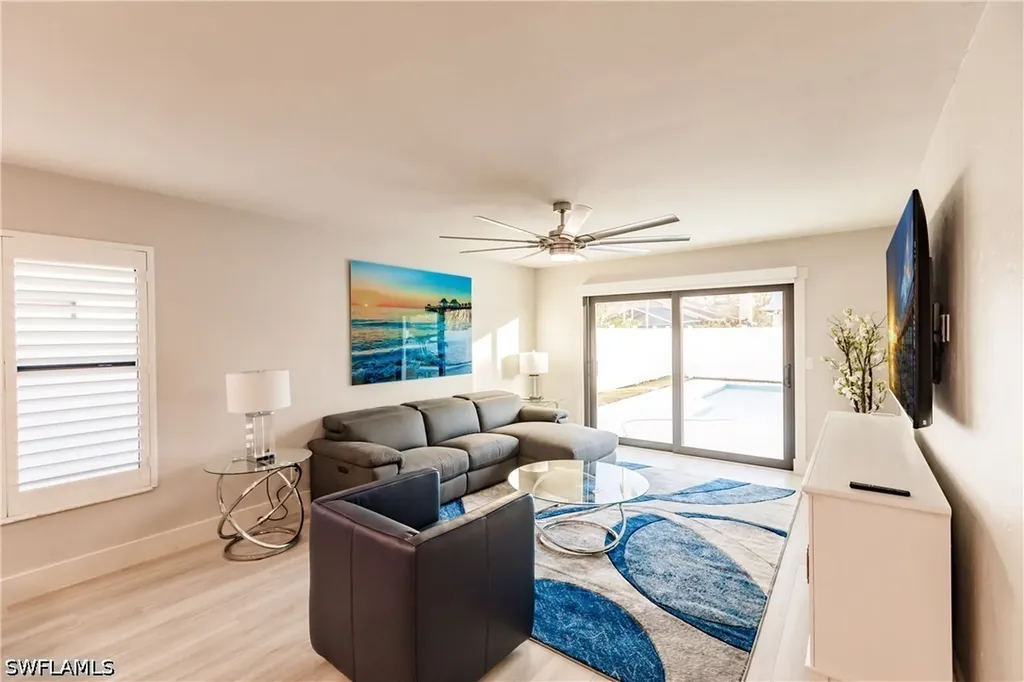 668 104th Avenue N Naples FL 34108