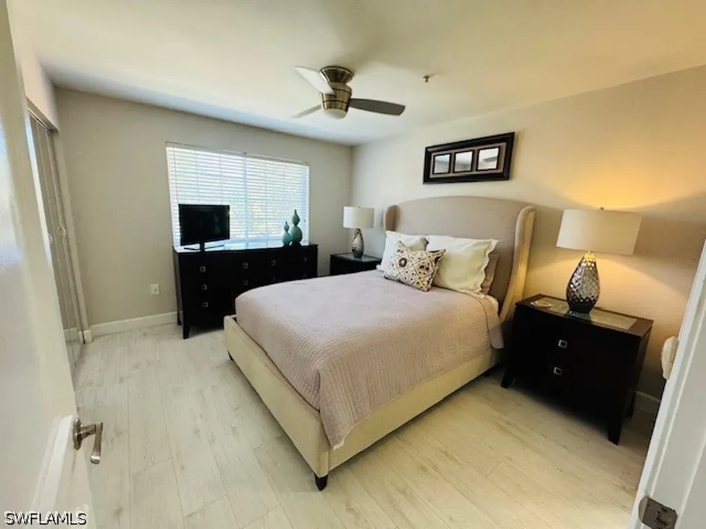 1150 Wildwood Lakes Boulevard Naples FL 34104