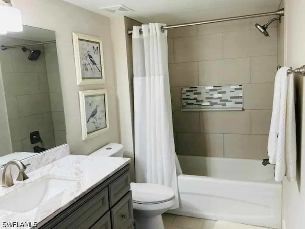 1150 Wildwood Lakes Boulevard Naples FL 34104