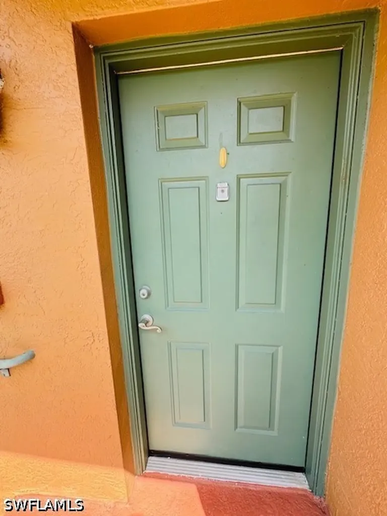 1150 Wildwood Lakes Boulevard Naples FL 34104