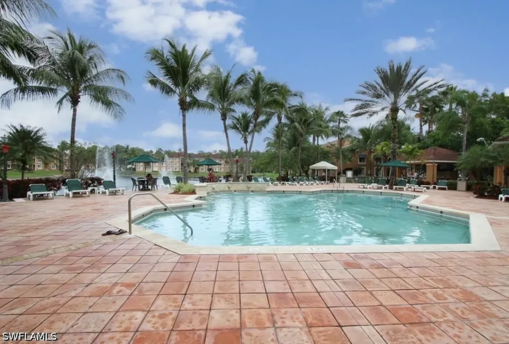 1150 Wildwood Lakes Boulevard Naples FL 34104