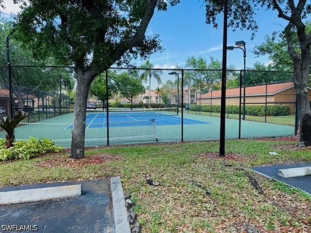 1150 Wildwood Lakes Boulevard Naples FL 34104