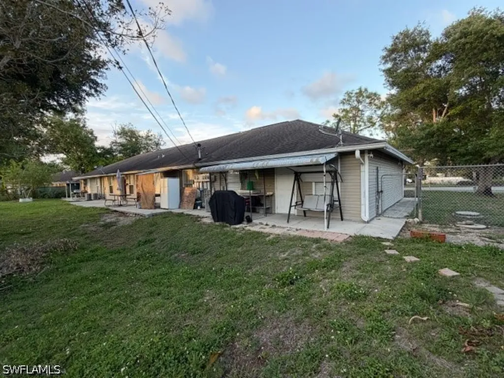 2779 Tropicana Boulevard Naples FL 34116