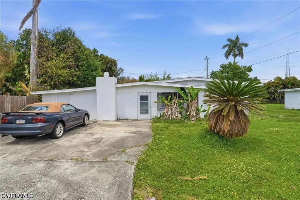 78 Victoria Drive North Fort Myers FL 33917