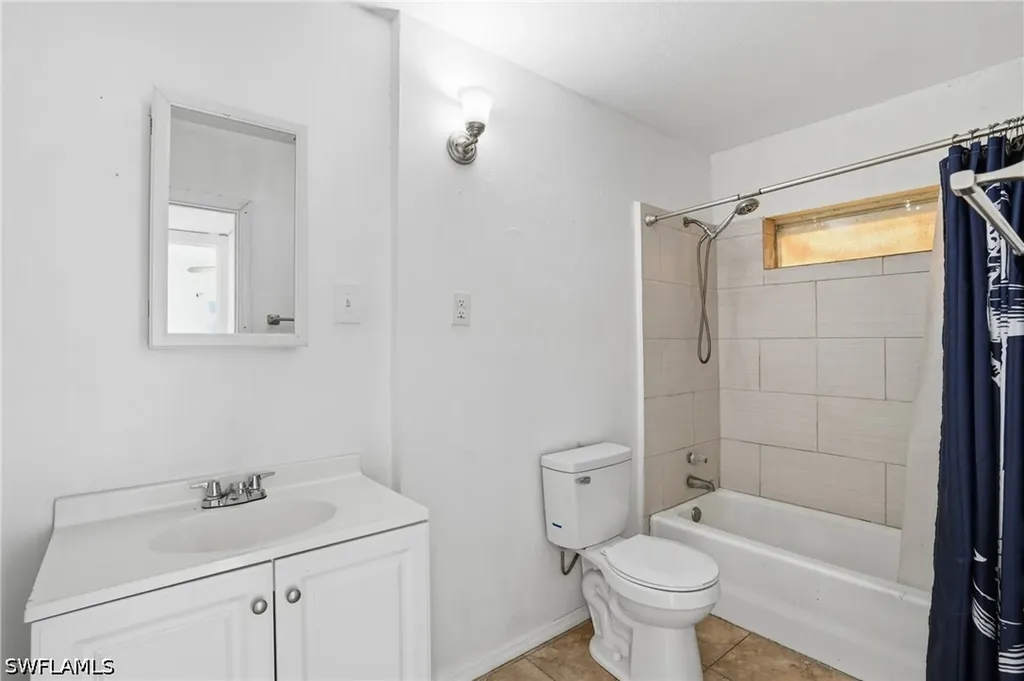 78 Victoria Drive North Fort Myers FL 33917