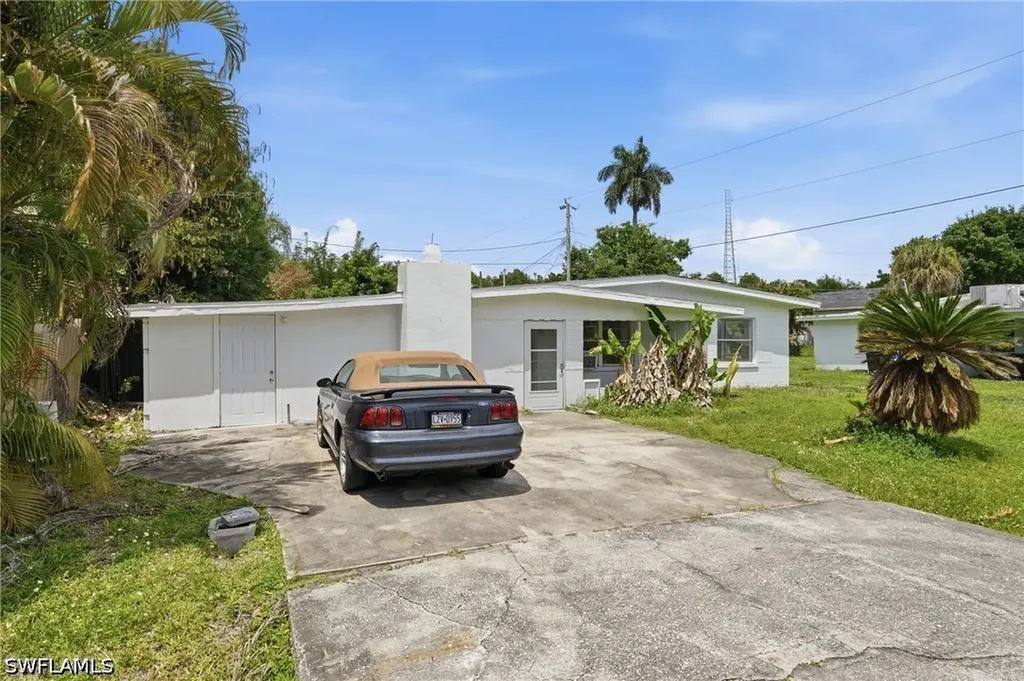 78 Victoria Drive North Fort Myers FL 33917