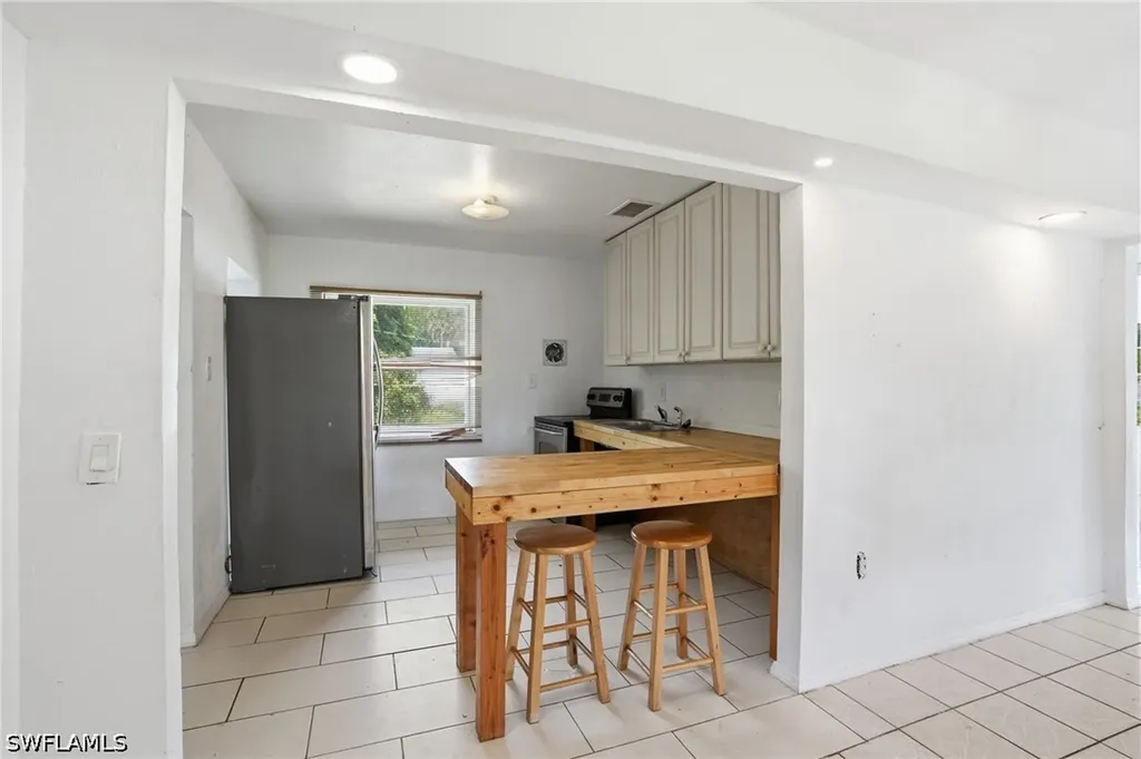 78 Victoria Drive North Fort Myers FL 33917
