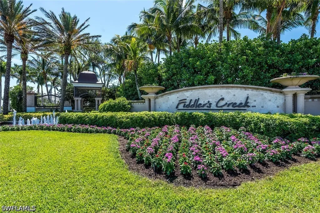 3365 Runaway Lane Naples FL 34114