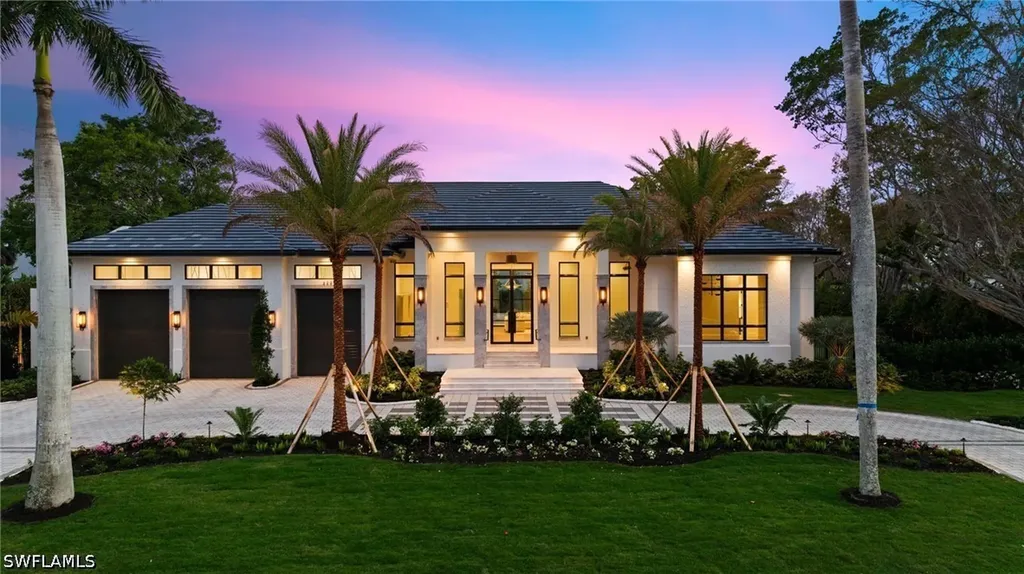 444 Orchid Drive Naples FL 34102