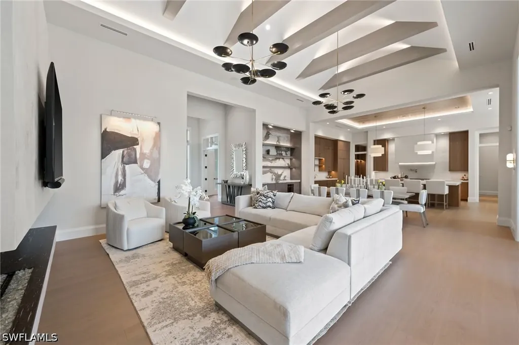 444 Orchid Drive Naples FL 34102
