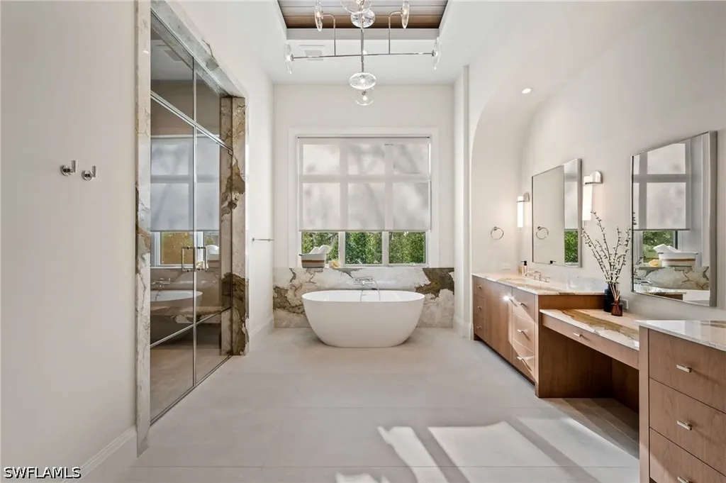 444 Orchid Drive Naples FL 34102