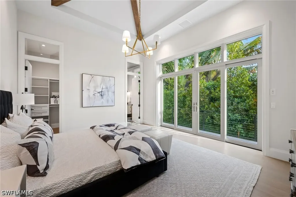 444 Orchid Drive Naples FL 34102