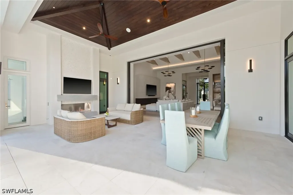 444 Orchid Drive Naples FL 34102