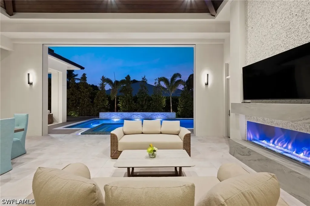 444 Orchid Drive Naples FL 34102