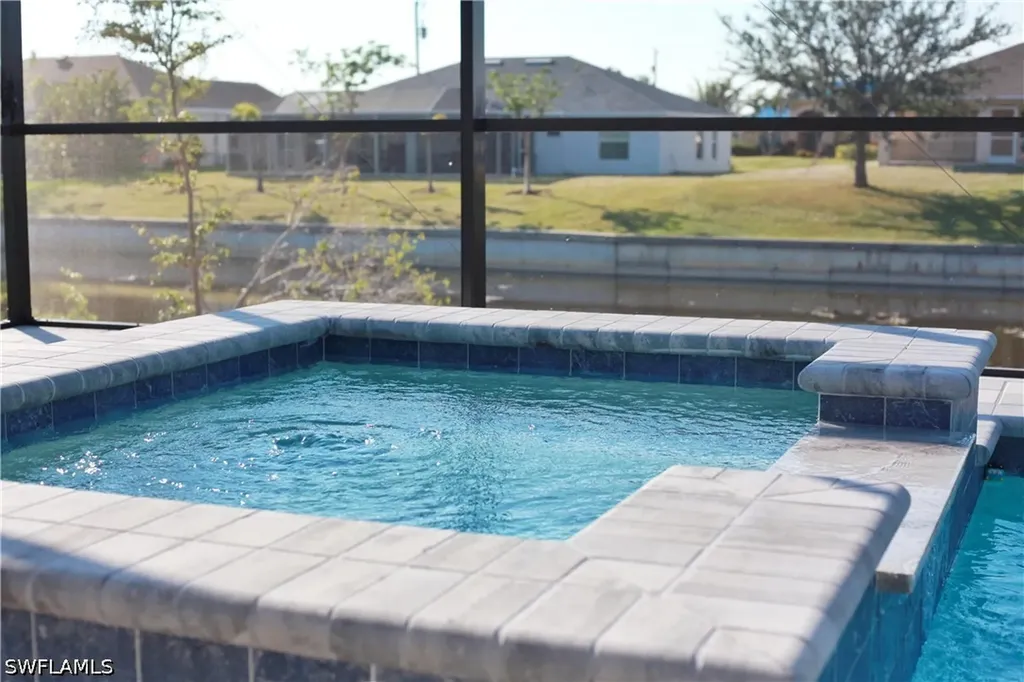 3302 SW 8th Place Cape Coral FL 33914