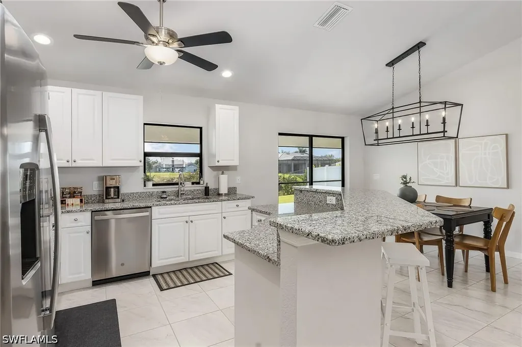 3302 SW 8th Place Cape Coral FL 33914