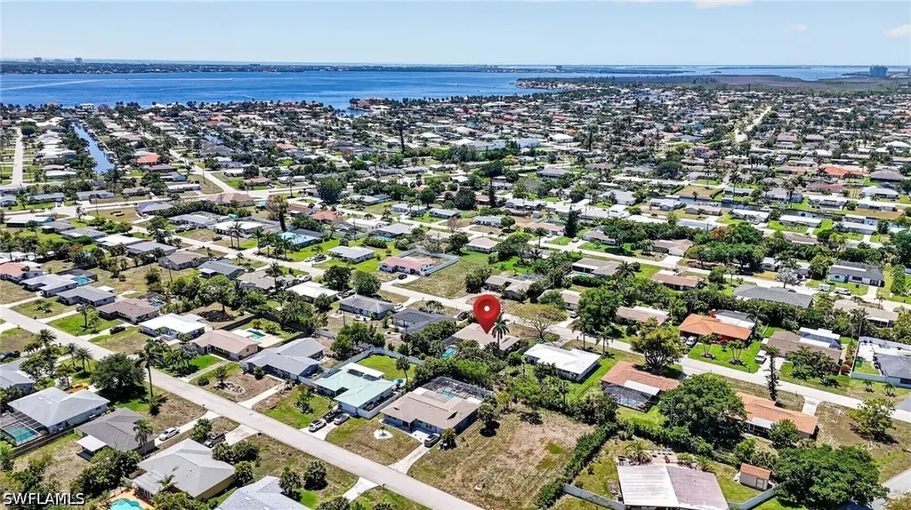 5217 Elm Court Cape Coral FL 33904