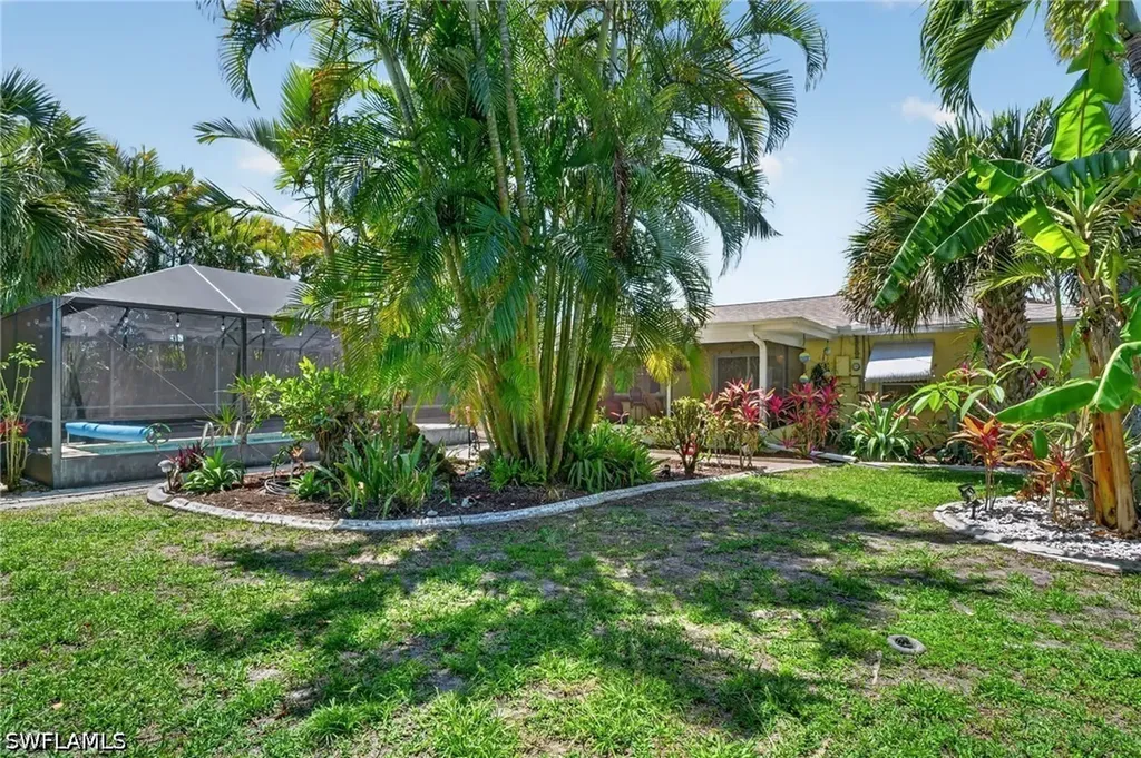 5217 Elm Court Cape Coral FL 33904