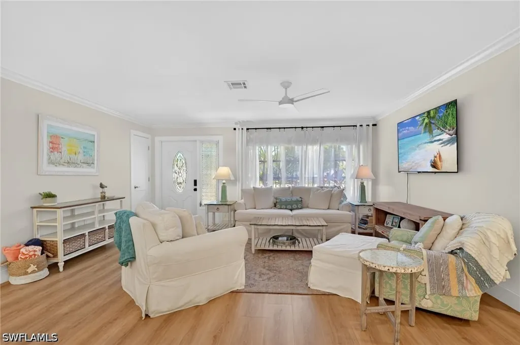 5217 Elm Court Cape Coral FL 33904
