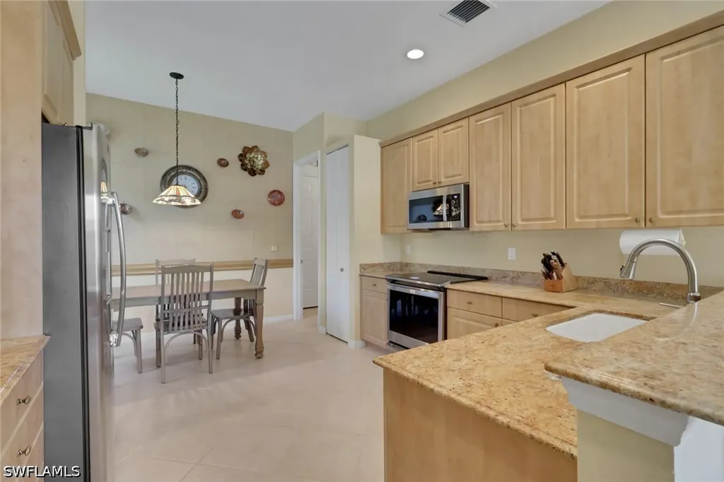 20247 Castlemaine Avenue Estero FL 33928