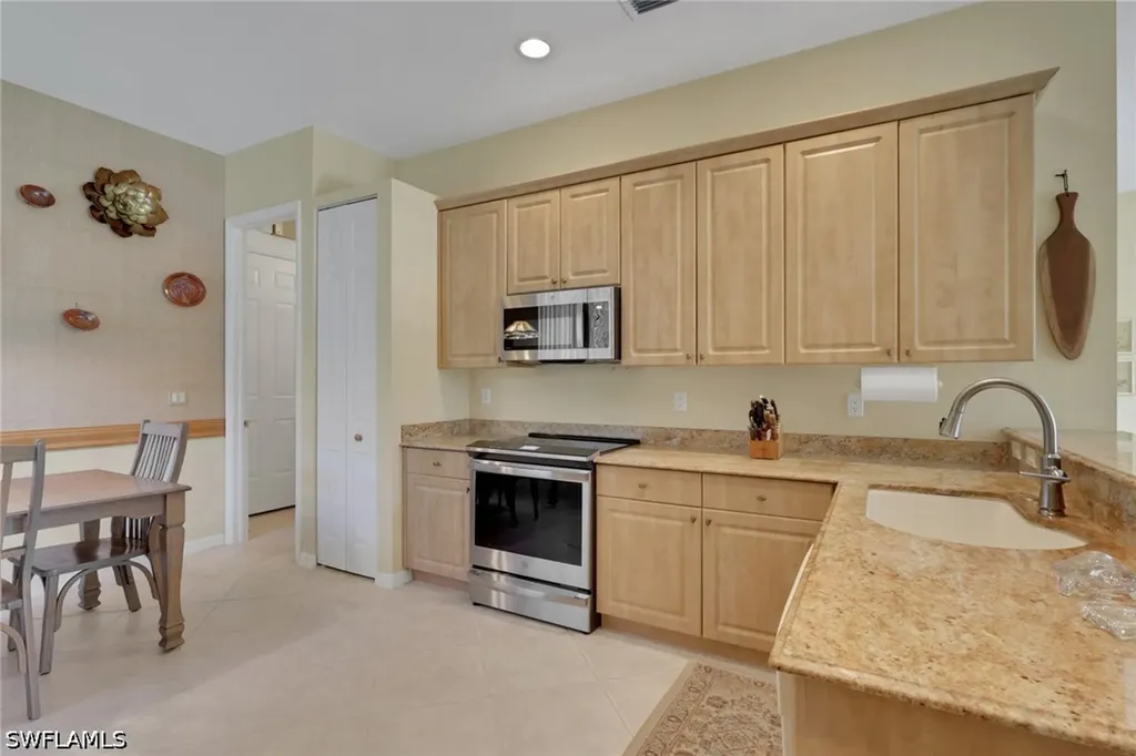 20247 Castlemaine Avenue Estero FL 33928