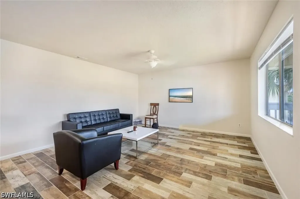 4625 Bayshore Drive Naples FL 34112
