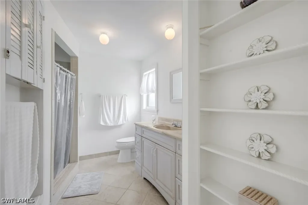 59 Hilo Court Naples FL 34112
