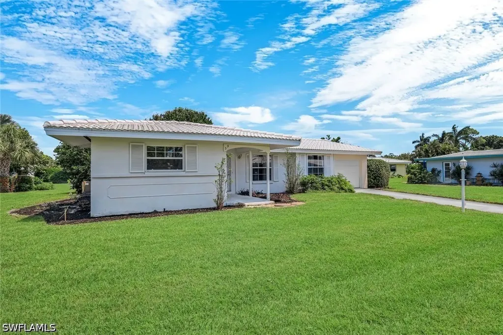 59 Hilo Court Naples FL 34112