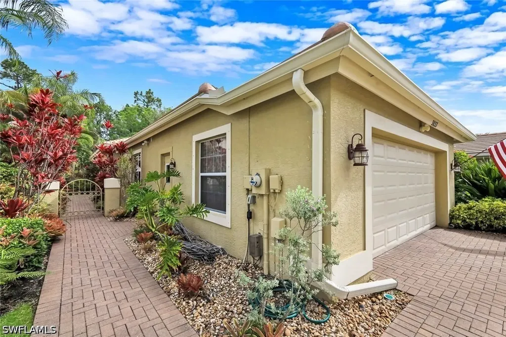 3033 Olde Cove Way Naples FL 34119