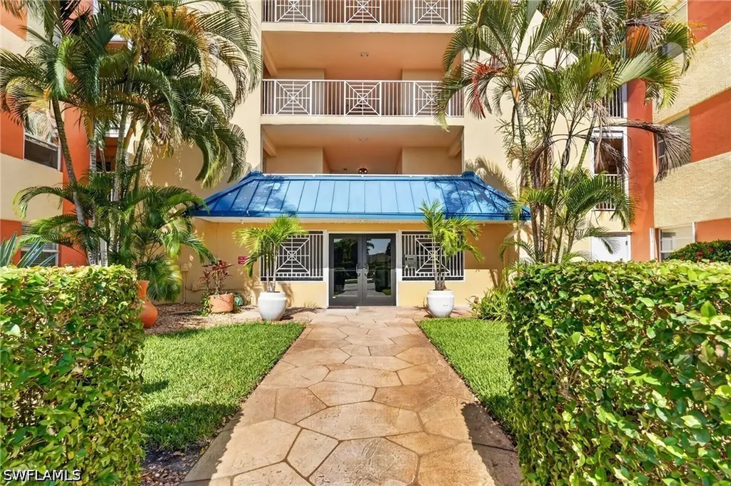 200 Pebble Beach Boulevard Naples FL 34113