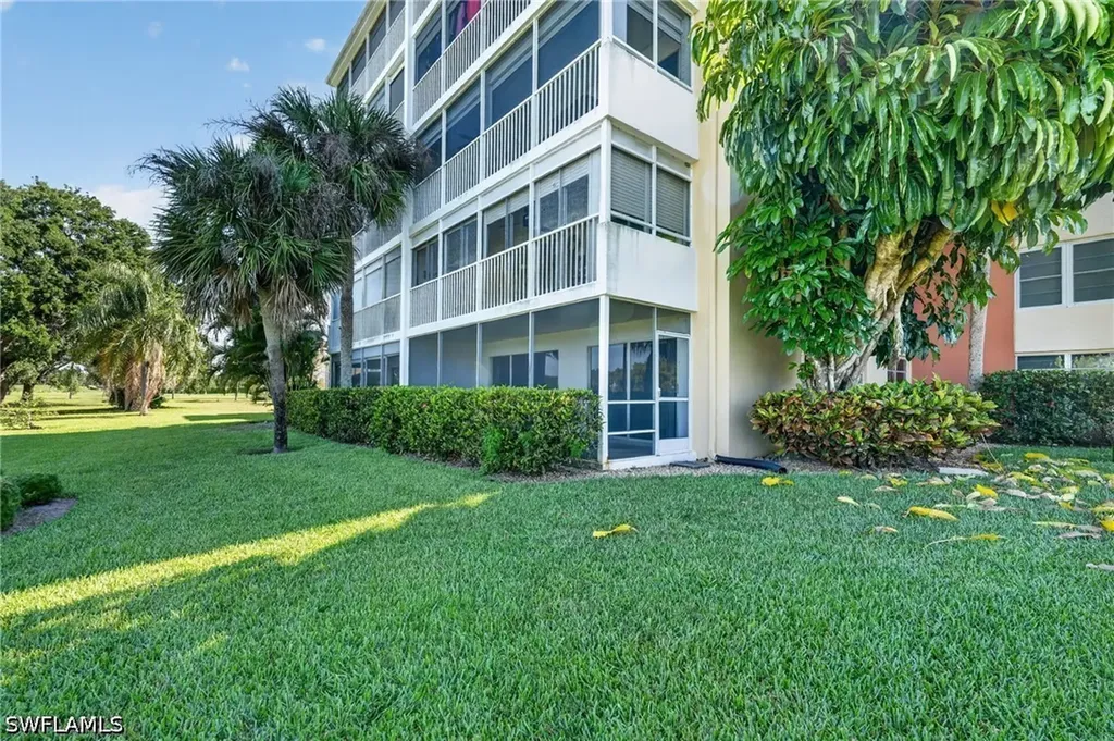 200 Pebble Beach Boulevard Naples FL 34113