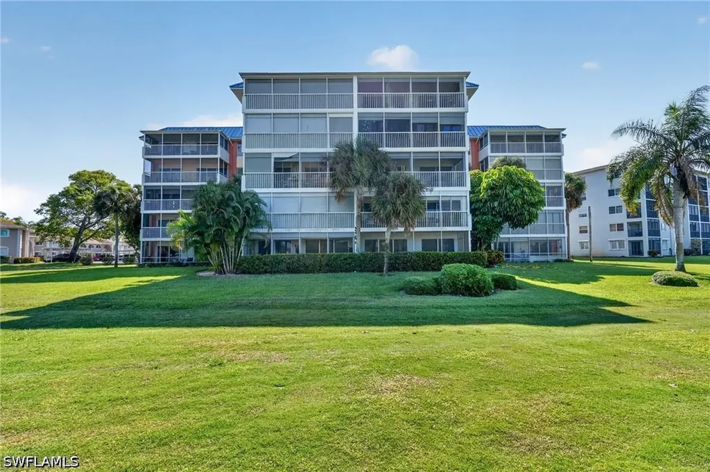 200 Pebble Beach Boulevard Naples FL 34113