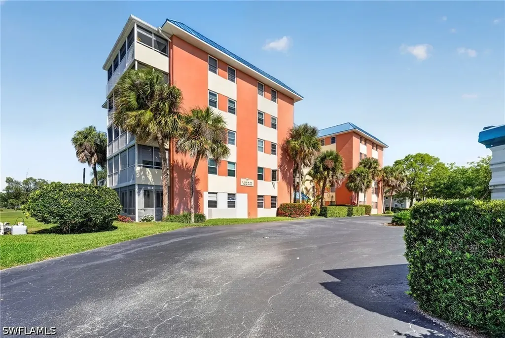 200 Pebble Beach Boulevard Naples FL 34113