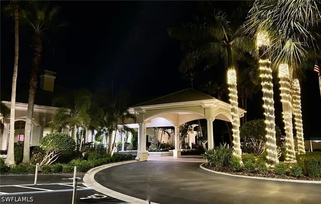 2700 Cypress Trace Circle Naples FL 34119