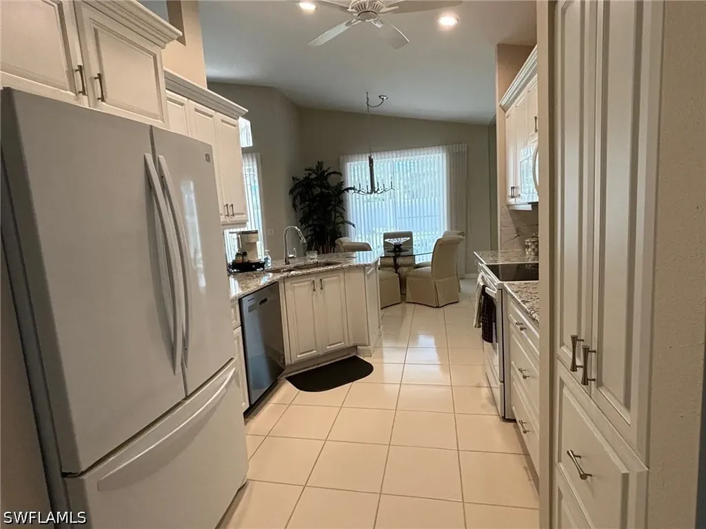 20319 Castlemaine Avenue Estero FL 33928