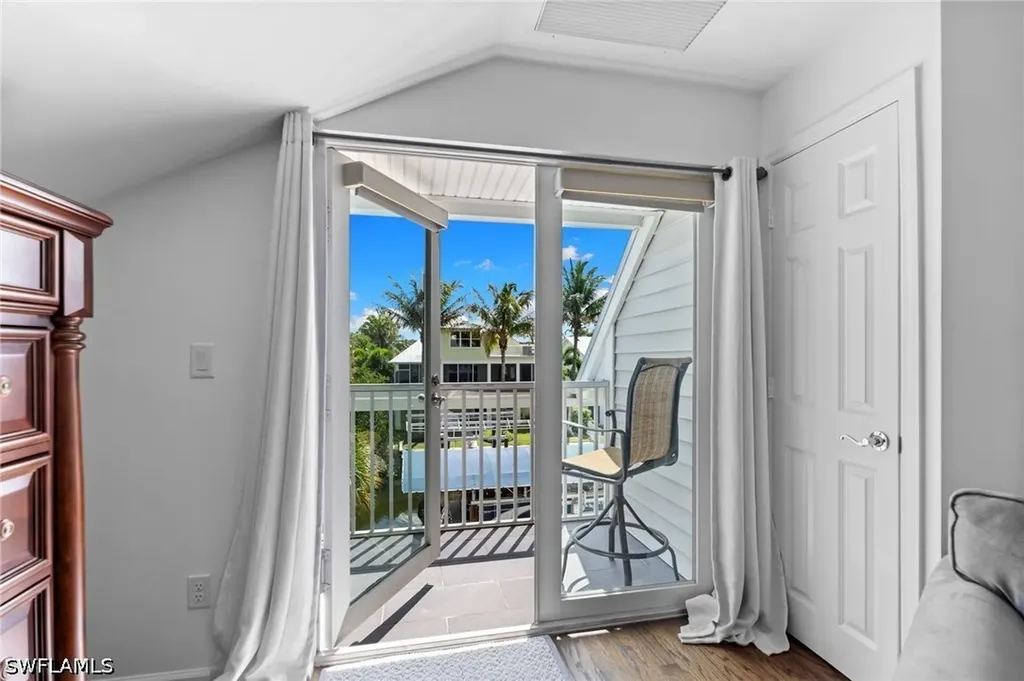 1286 Rainbow Court Naples FL 34110