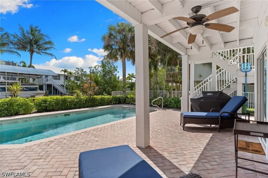 1286 Rainbow Court Naples FL 34110
