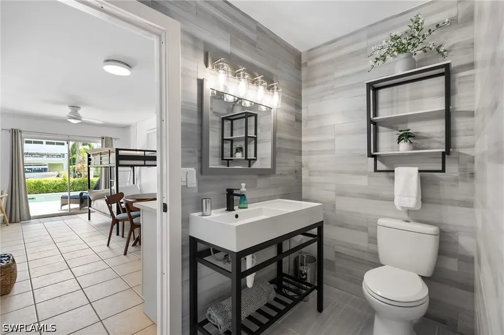 1286 Rainbow Court Naples FL 34110
