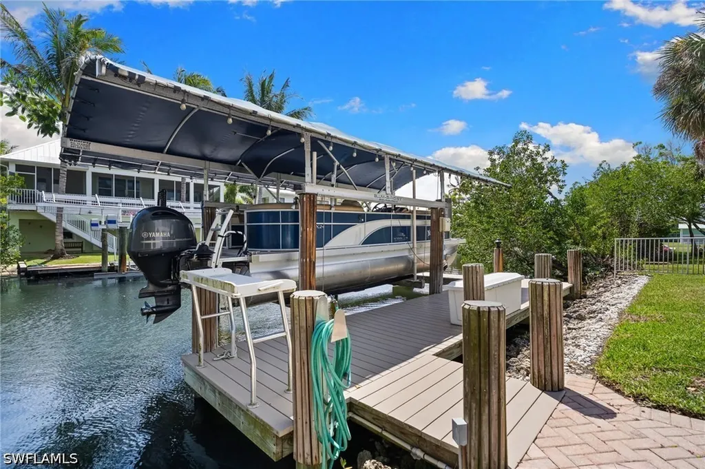 1286 Rainbow Court Naples FL 34110
