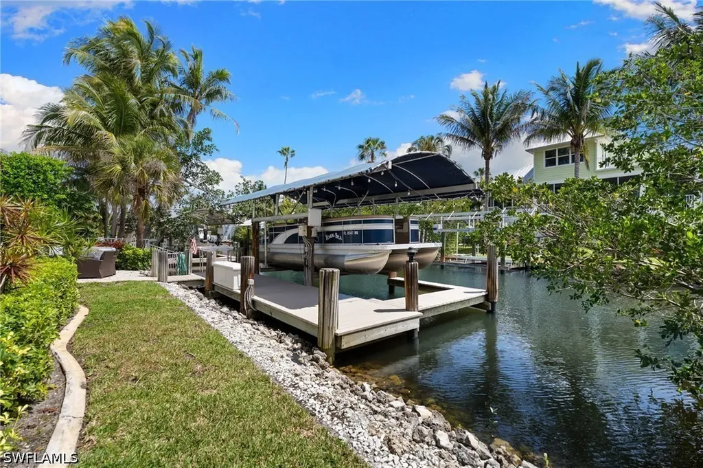 1286 Rainbow Court Naples FL 34110