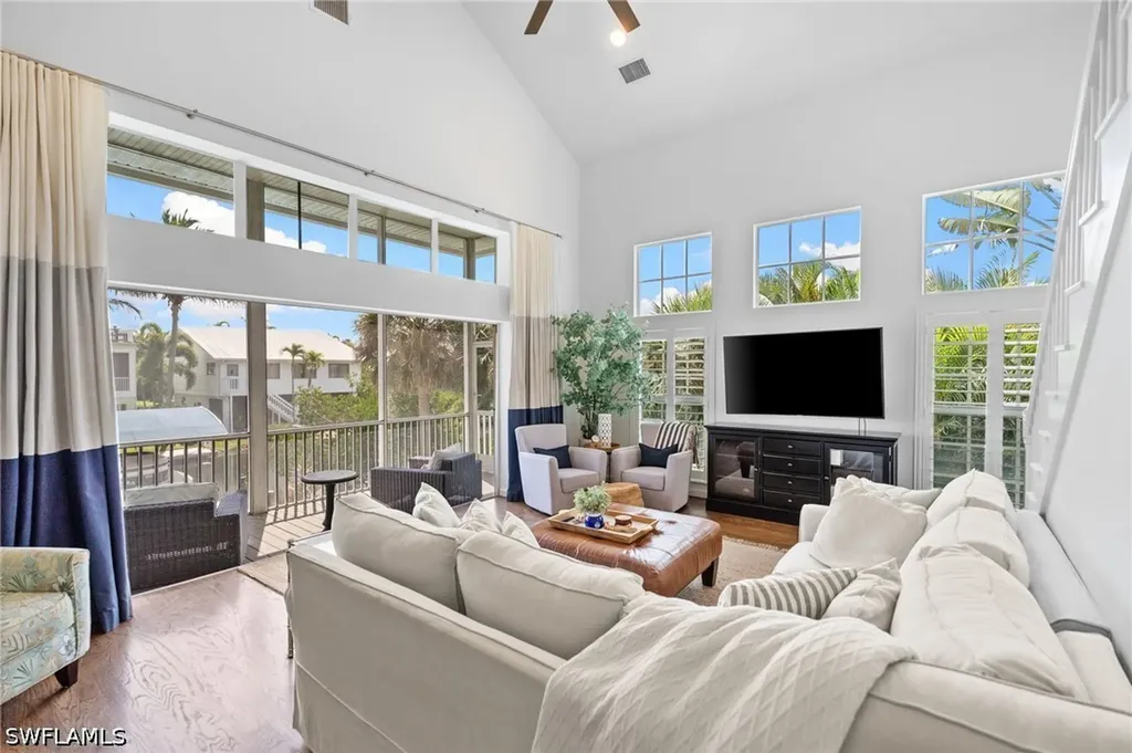 1286 Rainbow Court Naples FL 34110