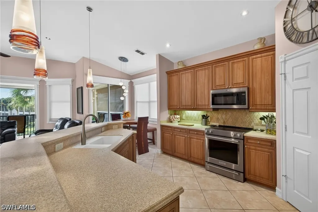 21810 Palmetto Dunes Drive Estero FL 33928