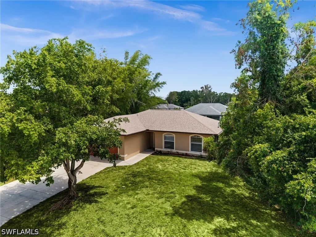 8346 Wren Road Fort Myers FL 33967