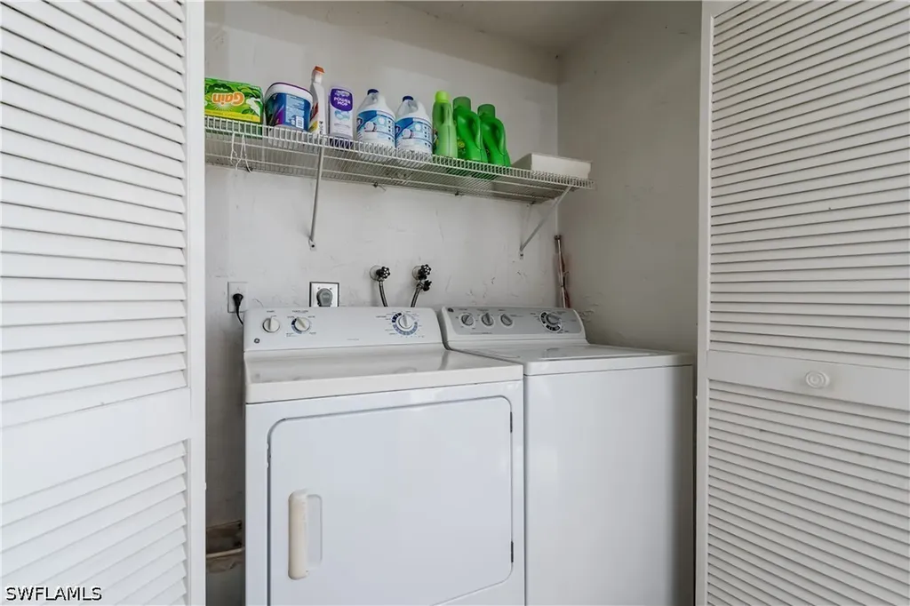 5515 Rattlesnake Hammock Road Naples FL 34113