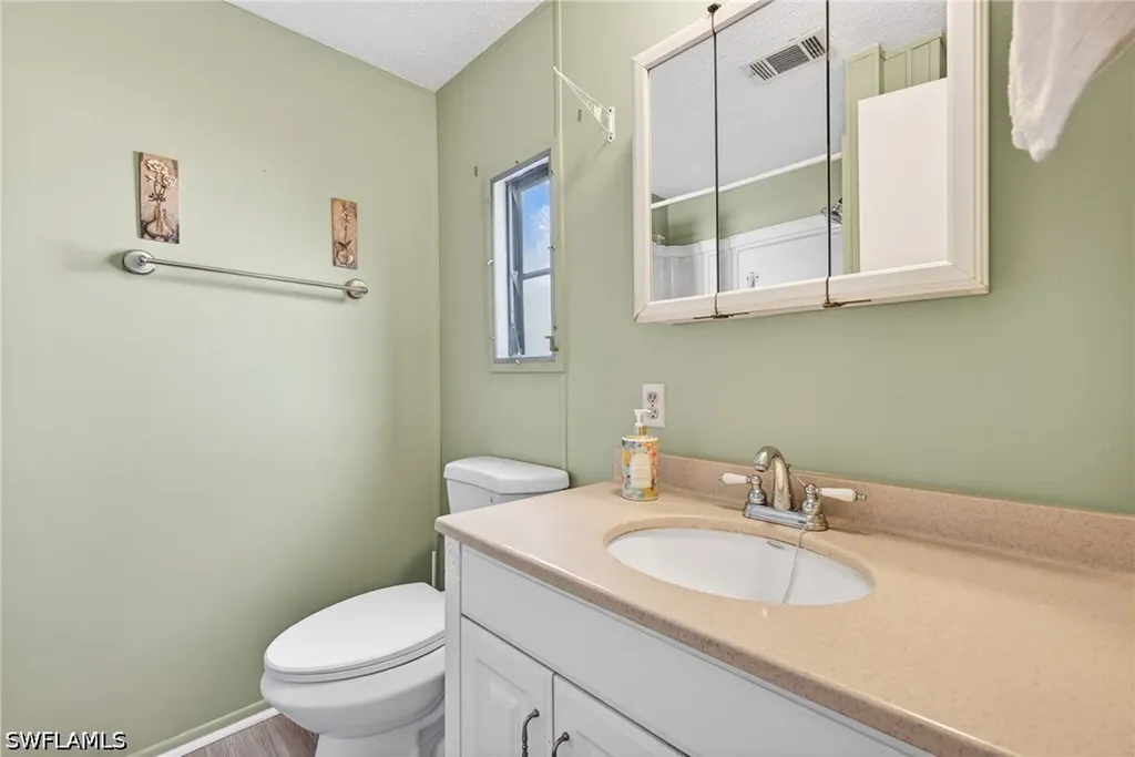 10220 Wales Loop Bonita Springs FL 34135