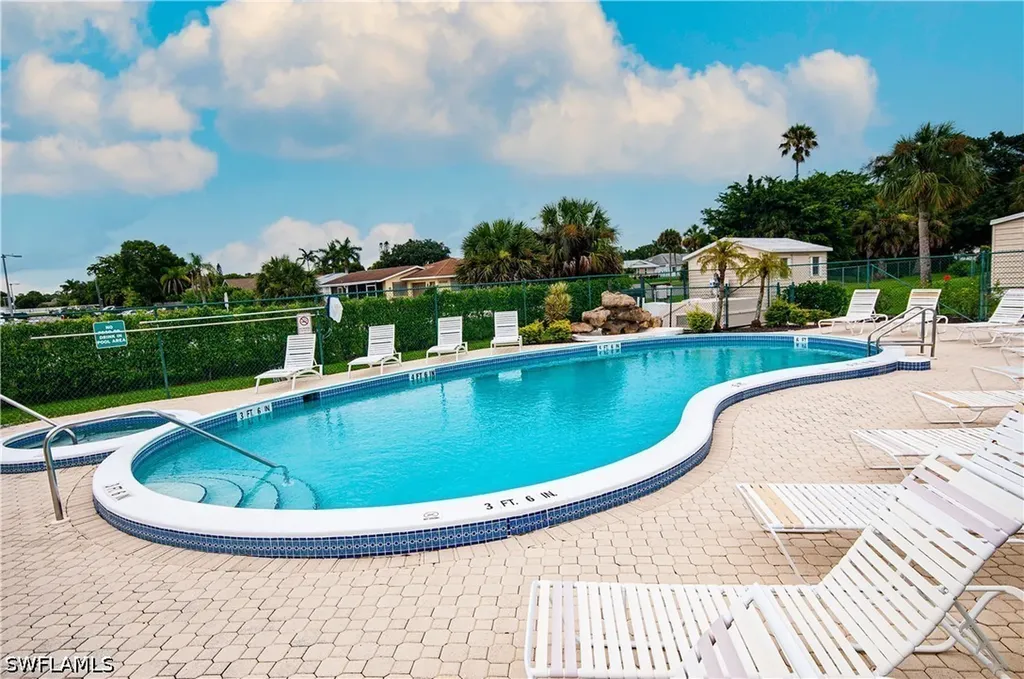 10220 Wales Loop Bonita Springs FL 34135