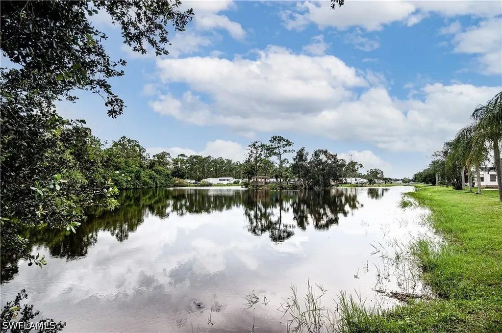 10220 Wales Loop Bonita Springs FL 34135